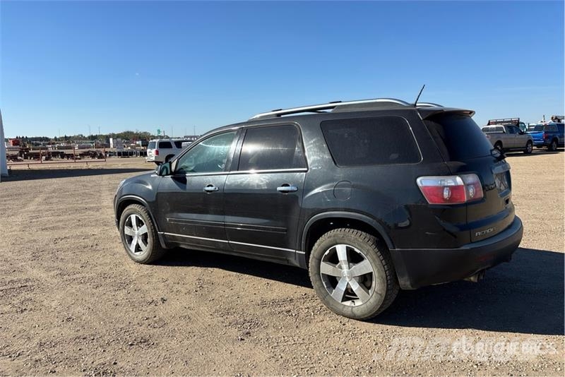 GMC Acadia SUV Lengvieji automobiliai