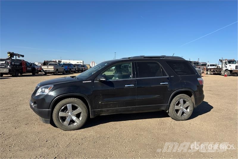 GMC Acadia SUV Lengvieji automobiliai