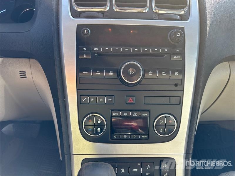 GMC Acadia SUV Lengvieji automobiliai