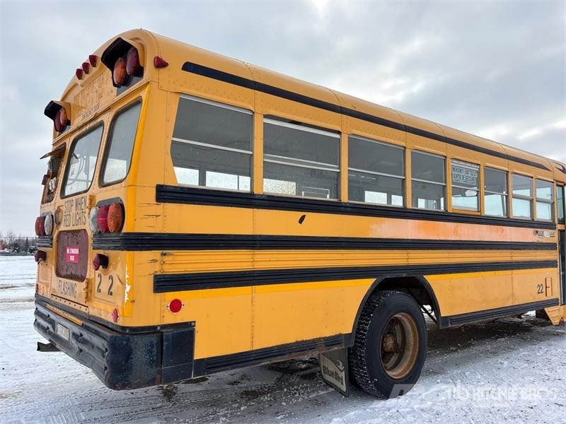 GMC B7 Bluebird 4x2 School Bus Minibusser