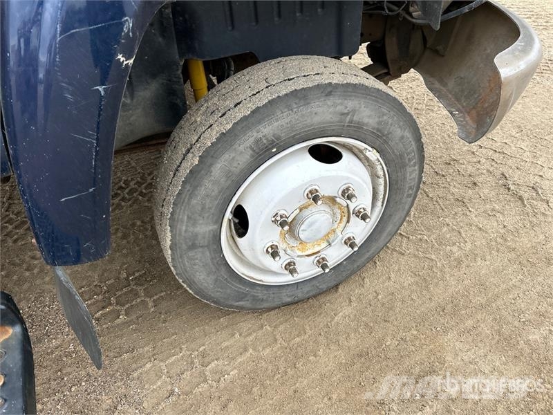GMC C4500 4x2 Van Truck (Inoperable) Van Body Trucks
