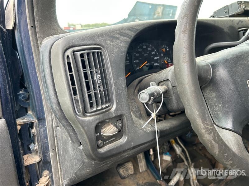 GMC C4500 4x2 Van Truck (Inoperable) Van Body Trucks