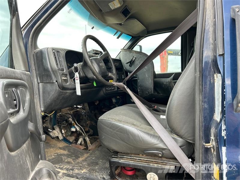 GMC C4500 4x2 Van Truck (Inoperable) Van Body Trucks