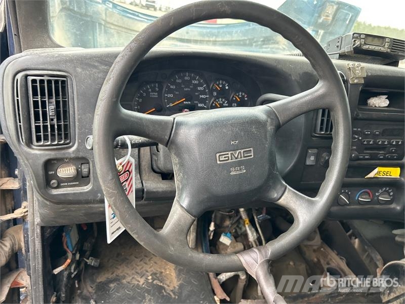 GMC C4500 4x2 Van Truck (Inoperable) Van Body Trucks