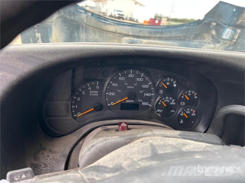 GMC C4500 4x2 Van Truck (Inoperable) Van Body Trucks
