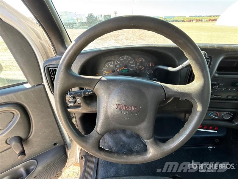 GMC C5500 Kraanaga veokid