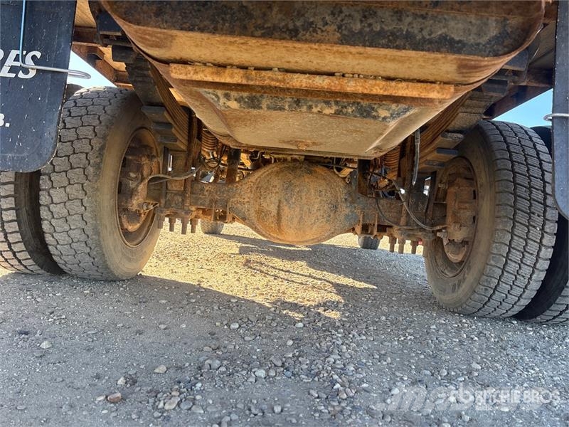 GMC C5500 Lastbil med lad/Flatbed