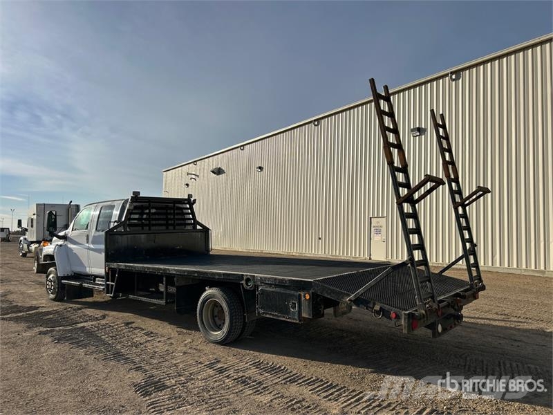 GMC C5500 Lastbil med lad/Flatbed
