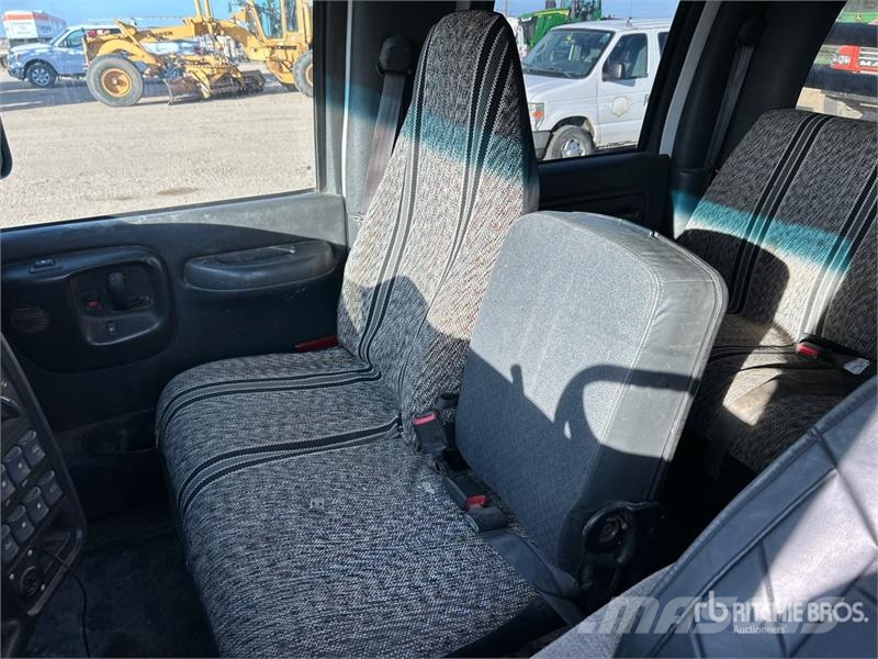 GMC C5500 Lastbil med lad/Flatbed