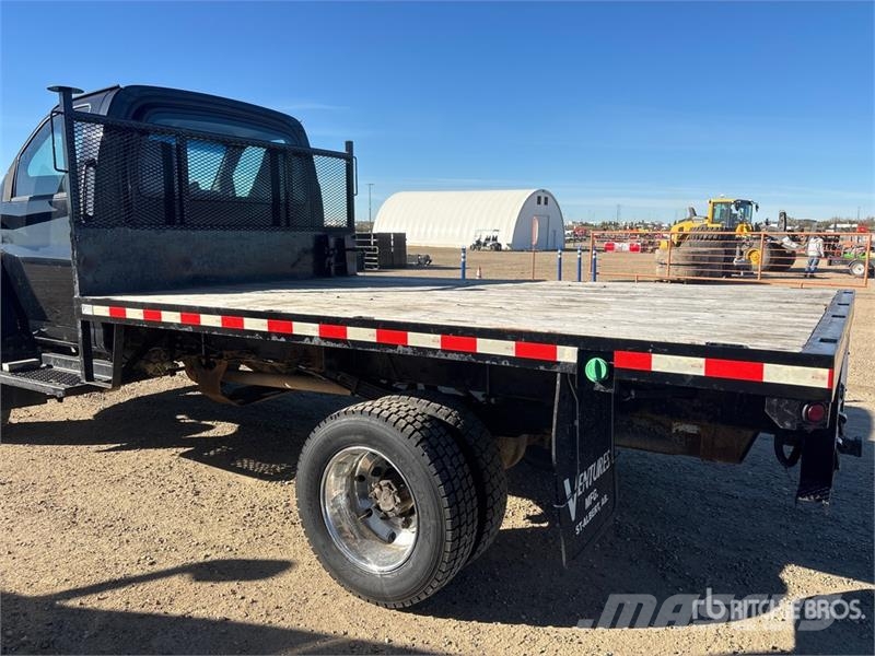GMC C5500 Lastbil med lad/Flatbed