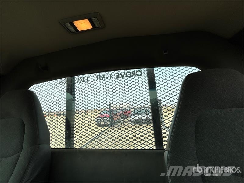 GMC C5500 Φορτηγά Kαρότσα με ανοιγόμενα πλαϊνά