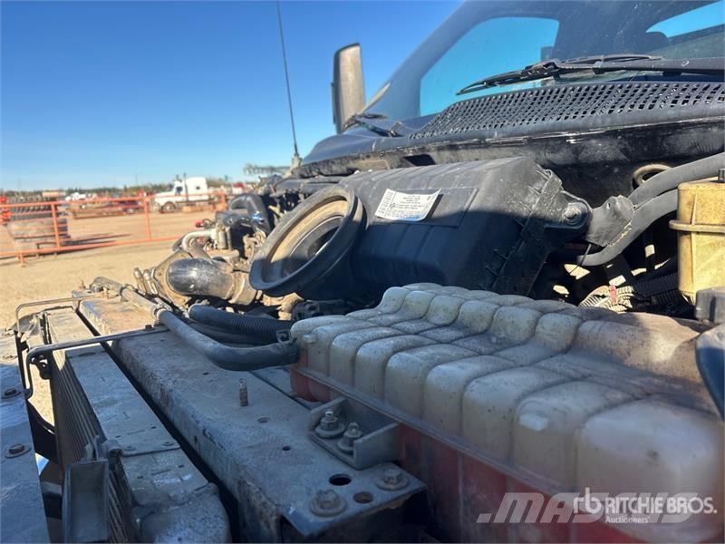 GMC C5500 Lastbil med lad/Flatbed