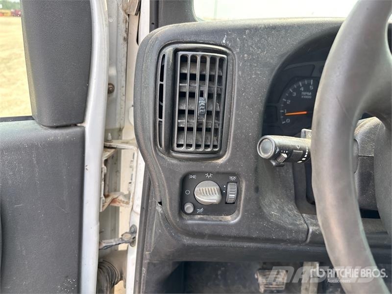 GMC C5500 Φορτηγά Kαρότσα με ανοιγόμενα πλαϊνά