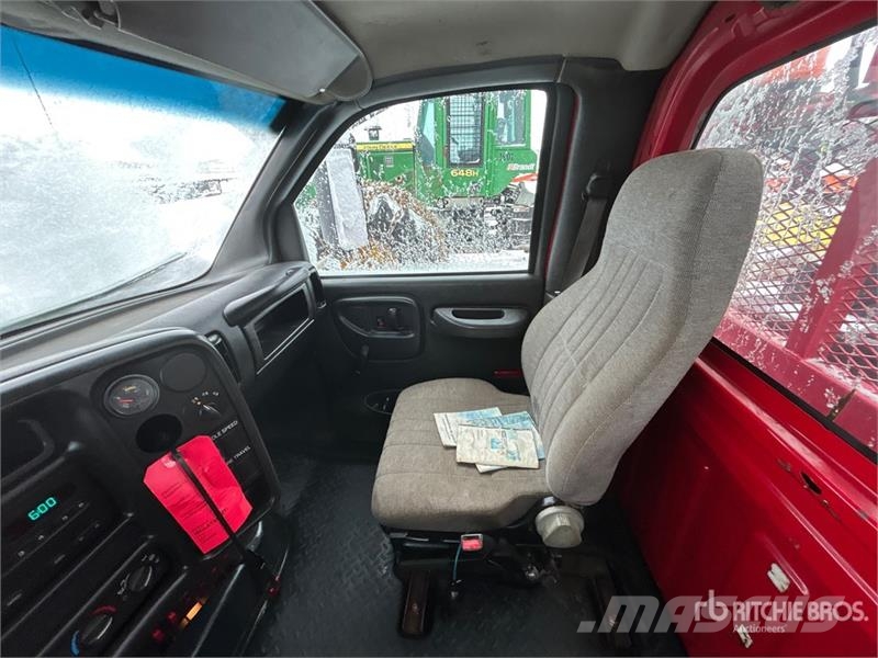 GMC C5500 4x4 Boom Truck شاحنات الرافعات