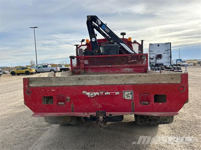 GMC C5500 4x4 Boom Truck Crane trucks