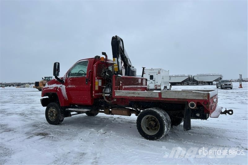 GMC C5500 4x4 Boom Truck شاحنات الرافعات