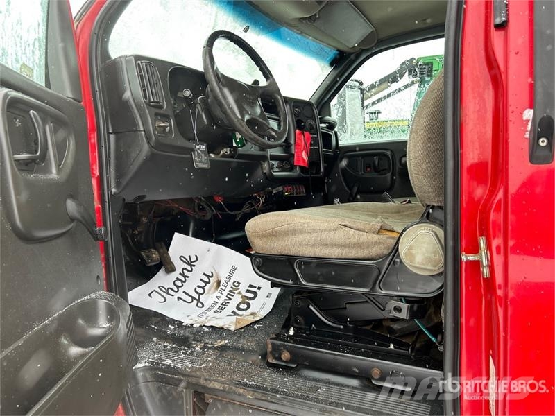 GMC C5500 4x4 Boom Truck شاحنات الرافعات
