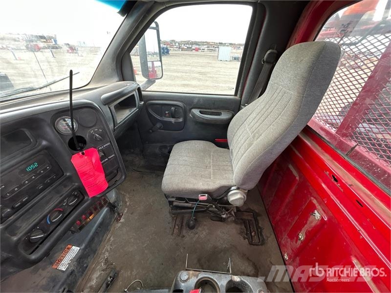 GMC C5500 4x4 Boom Truck Crane trucks