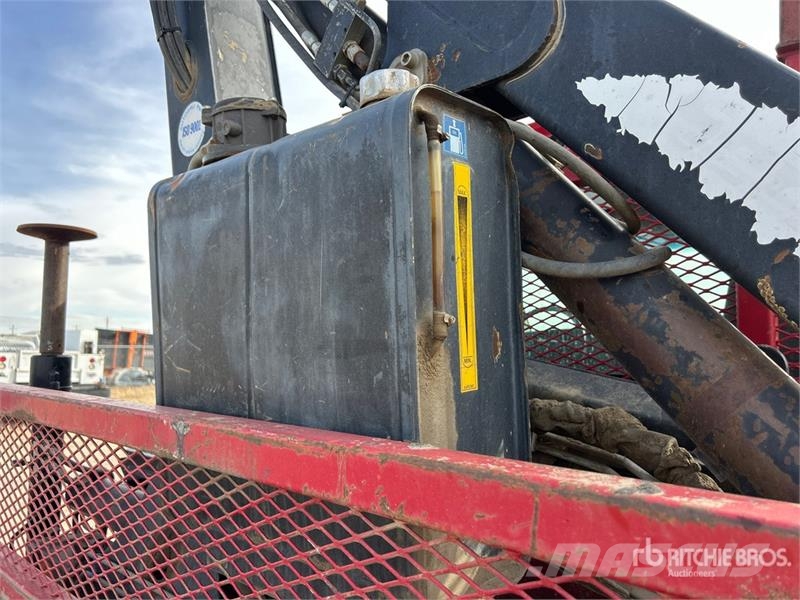 GMC C5500 4x4 Boom Truck Crane trucks