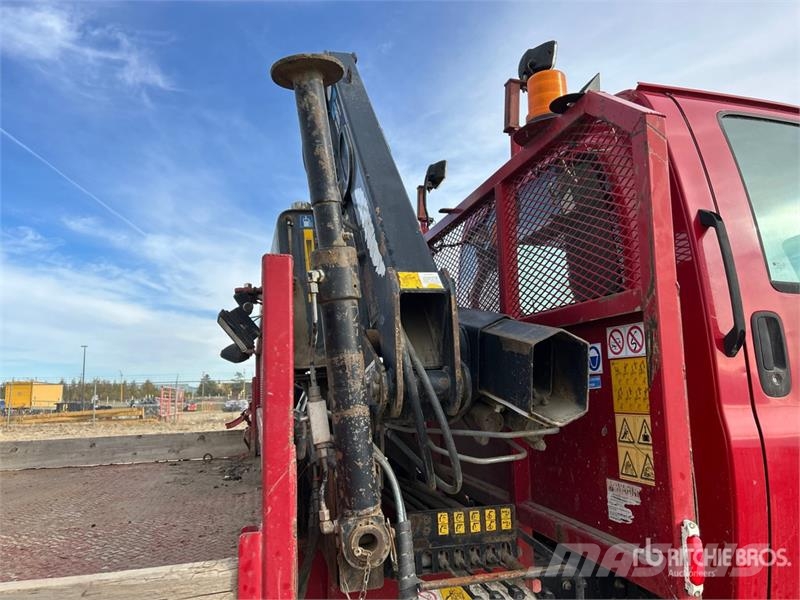 GMC C5500 4x4 Boom Truck Crane trucks