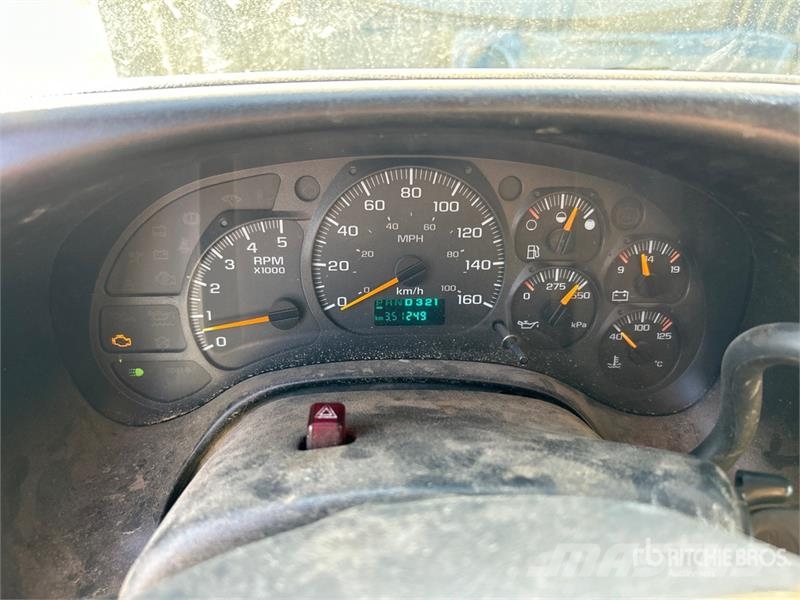 GMC C5500 4x4 Crew Cab Equipment Transport Truck Andere Fahrzeuge