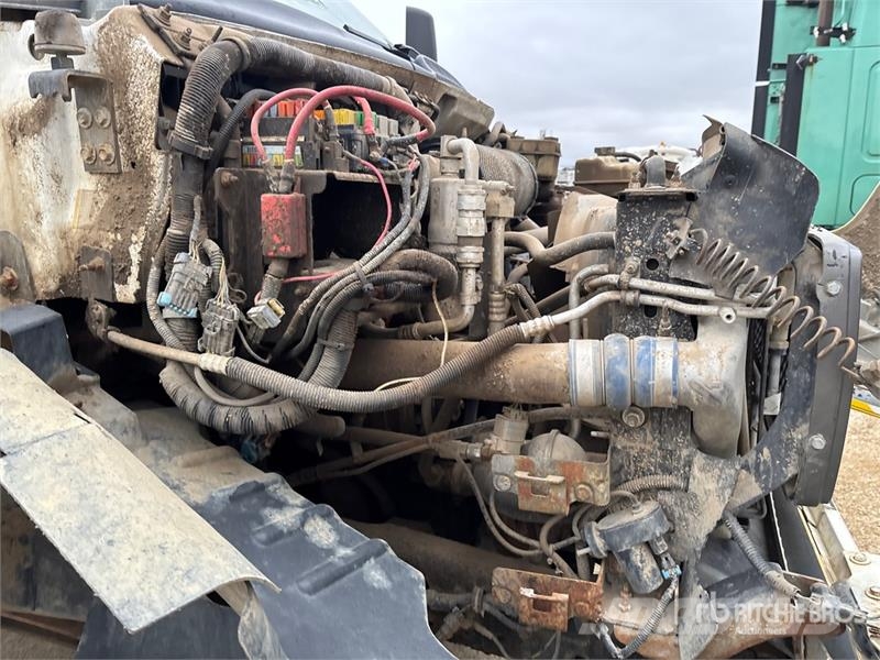 GMC C5500 4x4 Fuel Truck Tankwagen