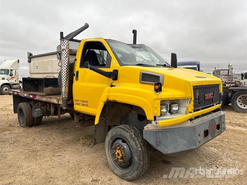 GMC C5500 4x4 Fuel Truck Tankwagen