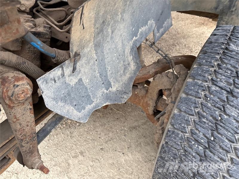 GMC C5500 4x4 Fuel Truck Tankwagen