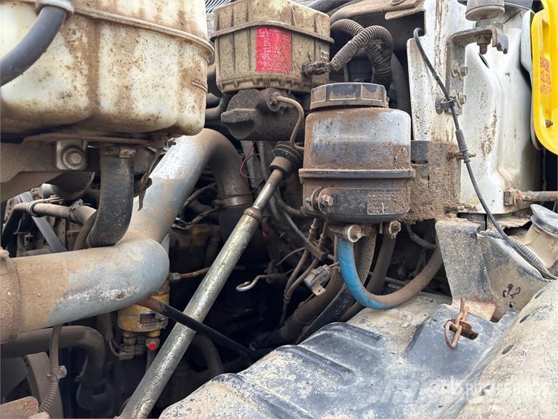 GMC C5500 4x4 Fuel Truck Tankwagen