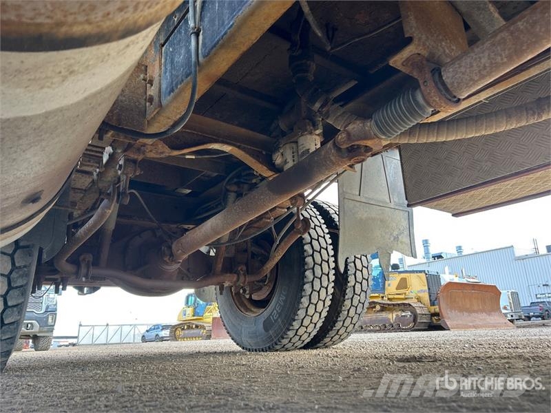 GMC C5500 4x4 Power Tong Predelovalna oprema