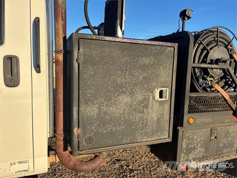 GMC C5500 4x4 Power Tong Prosess Utstyr
