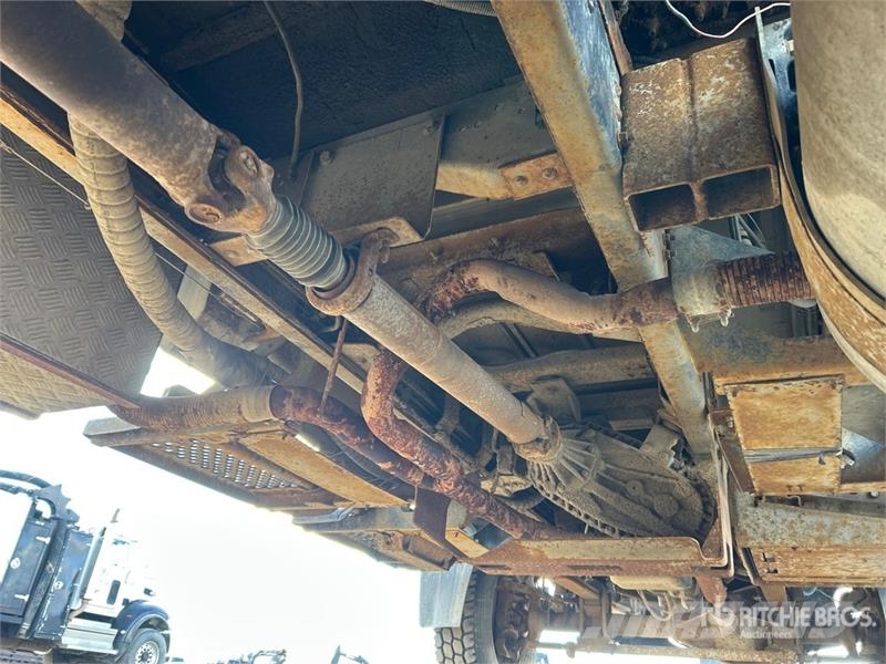 GMC C5500 4x4 Power Tong Predelovalna oprema