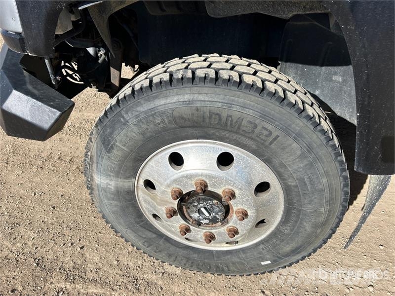 GMC C5500 4x4 Power Tong Predelovalna oprema
