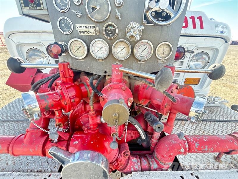 GMC C6000 4x2 Fire Truck Tűzoltó