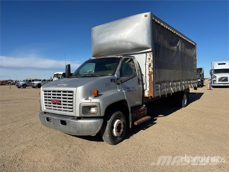 GMC C6500 4x2 Curtain Side Truck Тентовані вантажівки