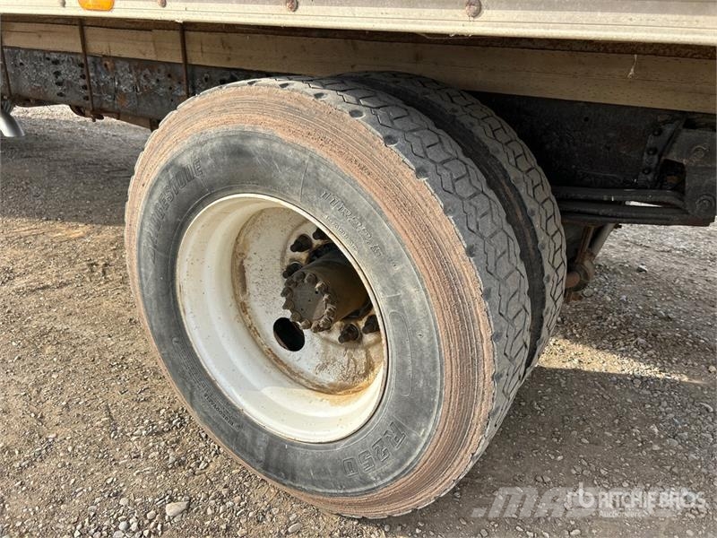 GMC C6500 4x2 Livestock Truck Otros camiones