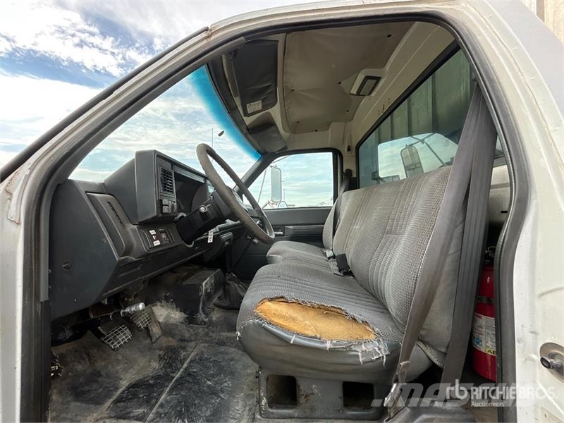 GMC C6500 4x2 Livestock Truck Otros camiones