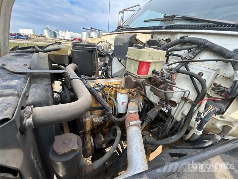 GMC C6500 4x2 Livestock Truck Otros camiones