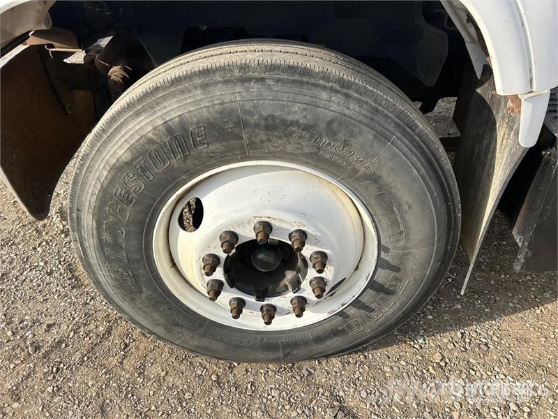 GMC C6500 4x2 Livestock Truck Otros camiones