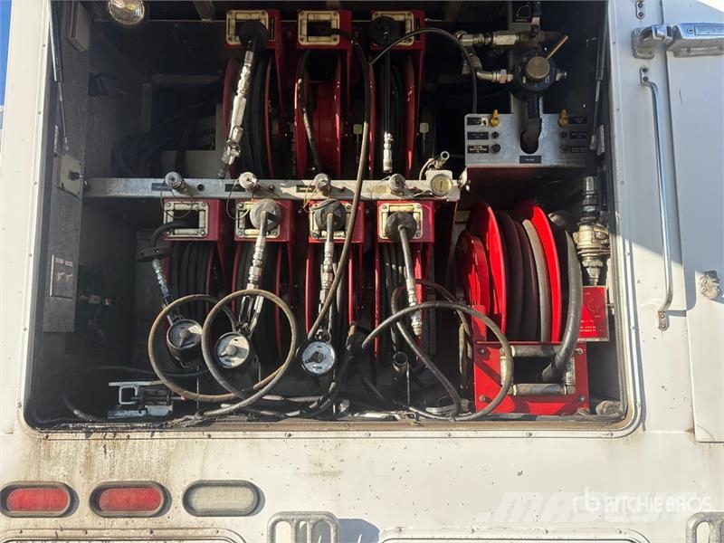 GMC C7500 شاحنات ذات صهاريج