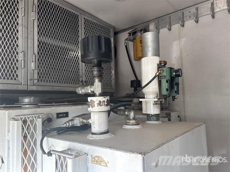 GMC C7500 شاحنات ذات صهاريج