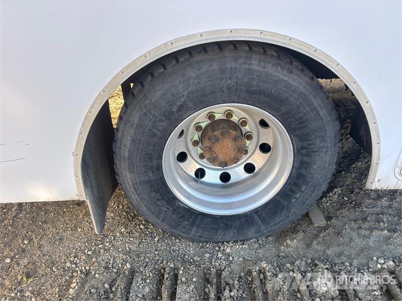 GMC C7500 شاحنات ذات صهاريج