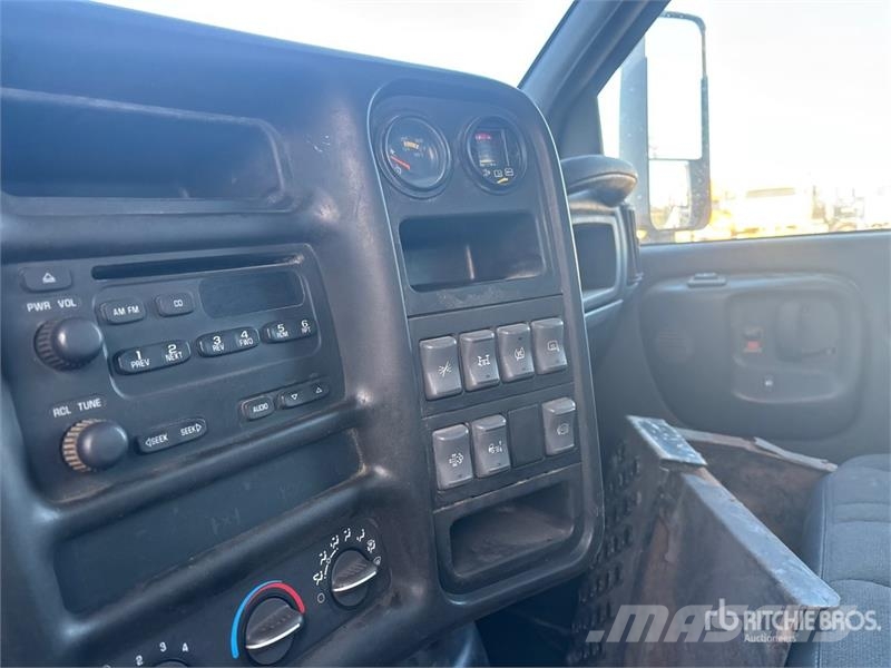 GMC C7500 شاحنات ذات صهاريج