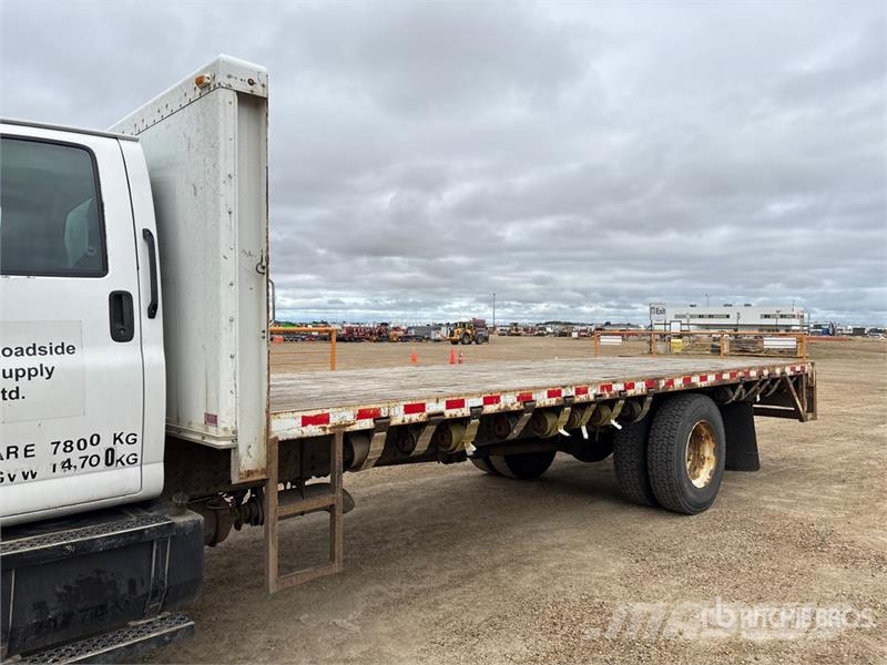 GMC C7500 4x2 Flatbed Truck Lastbil med lad/Flatbed