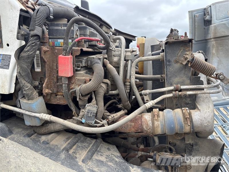 GMC C7500 4x2 Flatbed Truck Lastbil med lad/Flatbed