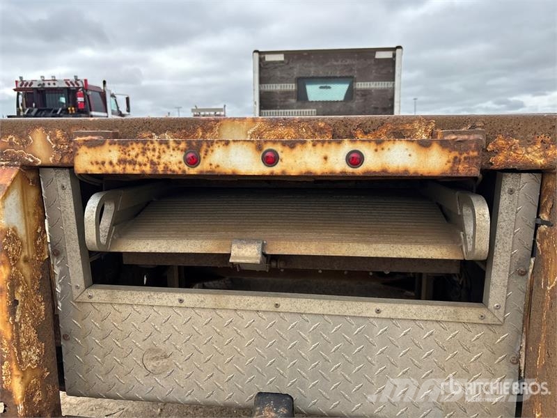 GMC C7500 4x2 Flatbed Truck Lastbil med lad/Flatbed