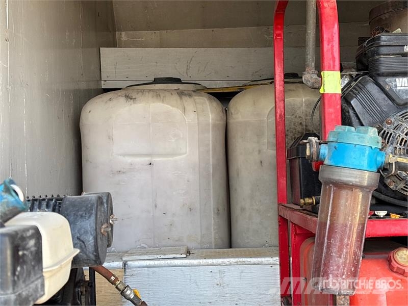 GMC C7H042 4x2 Pressure Washer Truck Otros camiones
