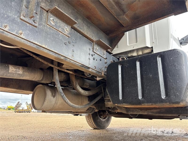 GMC C8500 Грузовики-Самосвалы