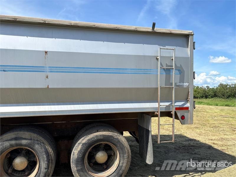 GMC General 6x4 Grain Truck Camiones para granja y transporte de granos