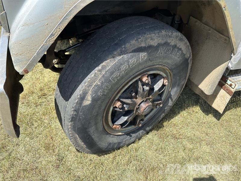 GMC General 6x4 Grain Truck Camiones para granja y transporte de granos